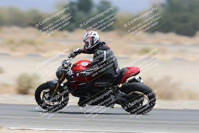 media/May-05-2025-Moto Forza (Mon) [[3c1838c5e5]]/2-B Group/Session 3 (Panning Test Turn 14 Inside)/
